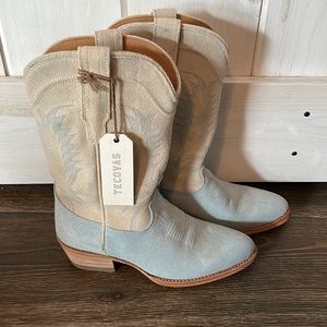 Brand new Tecovas -- The Josie in Sky Blue women's size 8